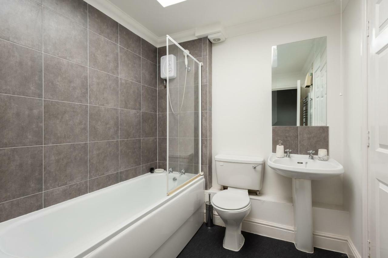 The Old Station House - Stylish & Central 2Bdr Apartment Oxford Exterior photo